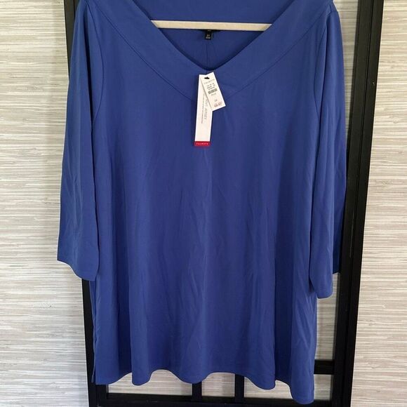 Talbots Tops - NWT Talbots periwinkle blue knit jersey V-neck top three-quarter sleeve plus siz